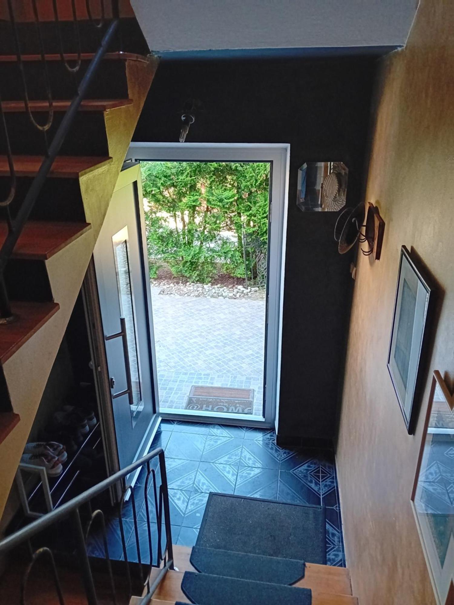 Apartment Baci For 4 Guests Ljubljana Exteriör bild